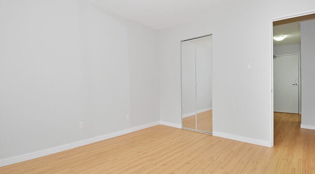 Photo - Royale Unit 00204