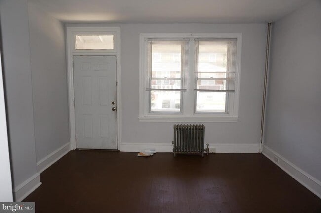 Photo - 124 Knox St