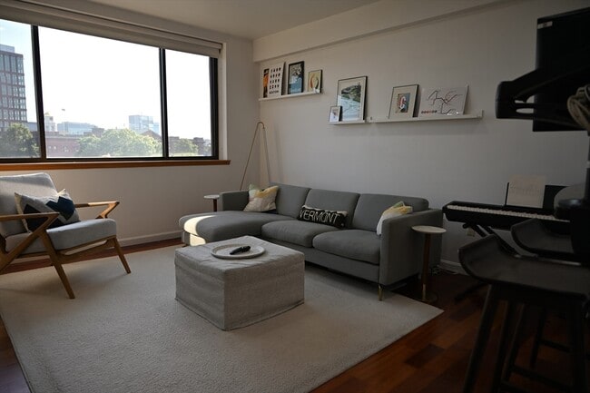 Photo - 169 Monsignor O'Brien Hwy Unit 611