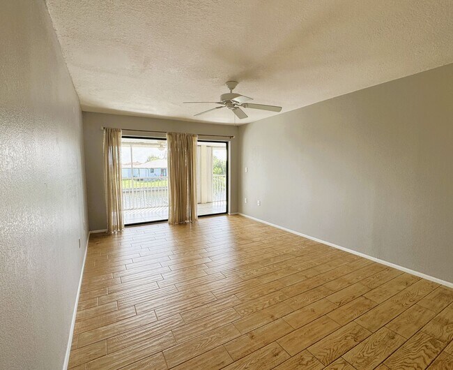 1400 Mineo Dr Unit 1400 Mineo Dr Unit 10B