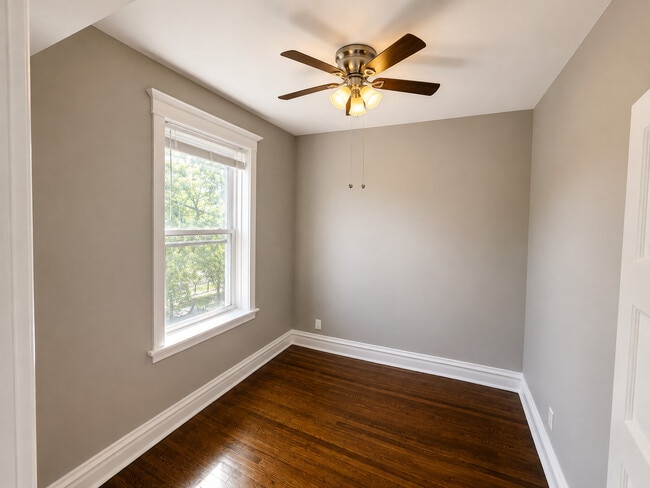 Photo - 6110 S Ingleside Ave Unit 3N