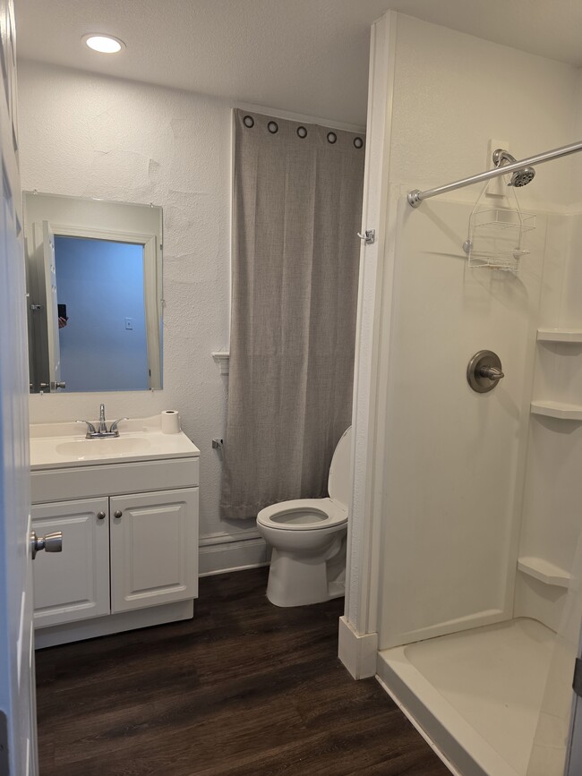 Photo - 403 Locust Ave Unit Apartment 4