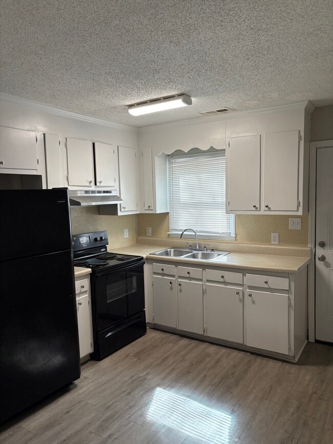 Photo - 204 Galilean Rd