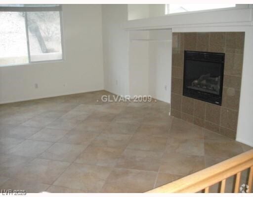 Building Photo - 5122 Echo Shire Ave Rental