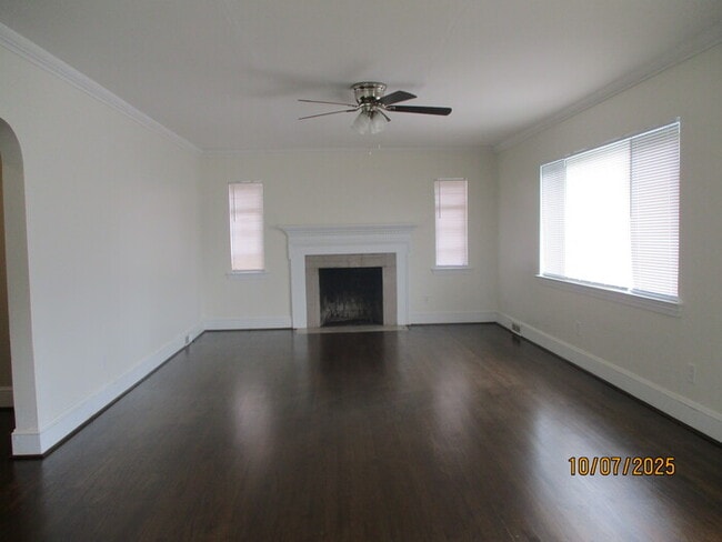 Photo - 3823 N Sharon Amity Rd