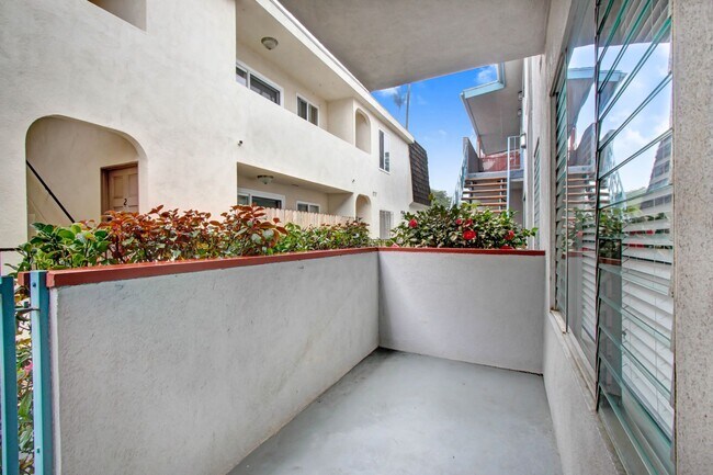 Photo - 917 5th St in Santa Monica.  Steps to Mont... Unit 2