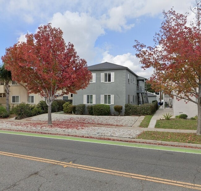 Building Photo - 1031 Ocean Park Blvd Unit 2