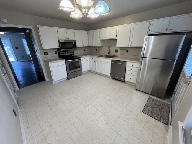 Photo - "Charming 2-Bed, 2-Bath Retreat in High Point's Peaceful Ambassador Court!"