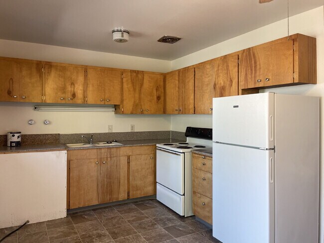 Photo - 2 Bedroom / 1 Bathroom Ground-Floor Apartment on SE Gladstone Unit 7