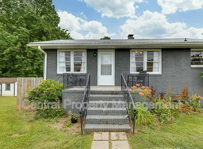 Photo - 1126 N Hwy 25 Bypass