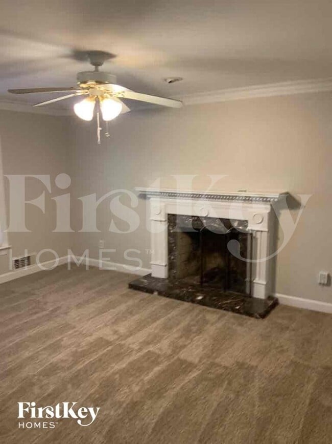 Photo - 1395 Oakengate Dr