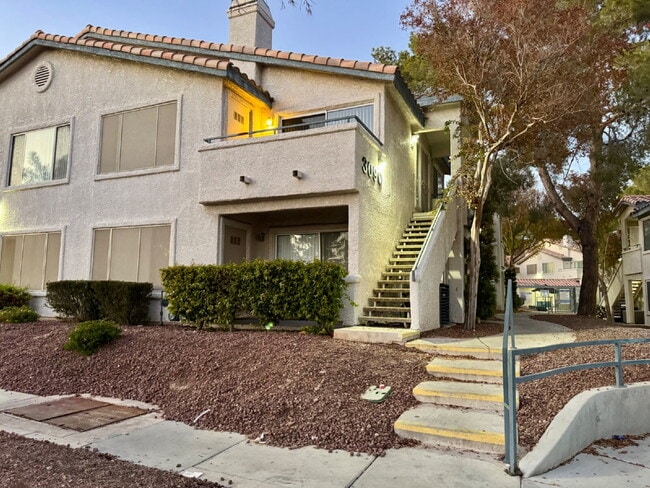 Photo - Updated Upstairs 3BD/2BA Condo in Gated Community w/ Resort-Style Pools + Fitness Room Unidad #201