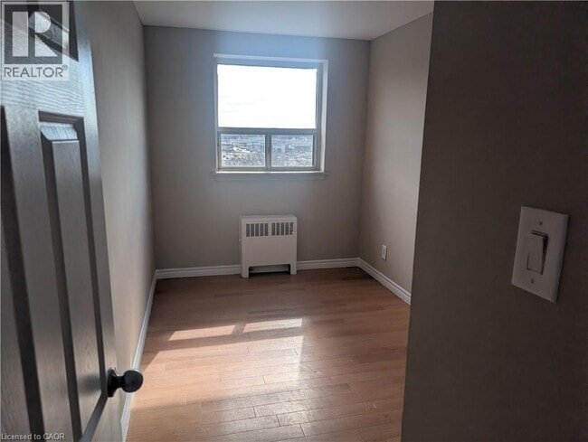 Photo - 468 Ottawa St N Unité B616