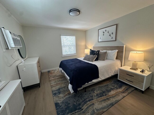 Lakeview Apartments