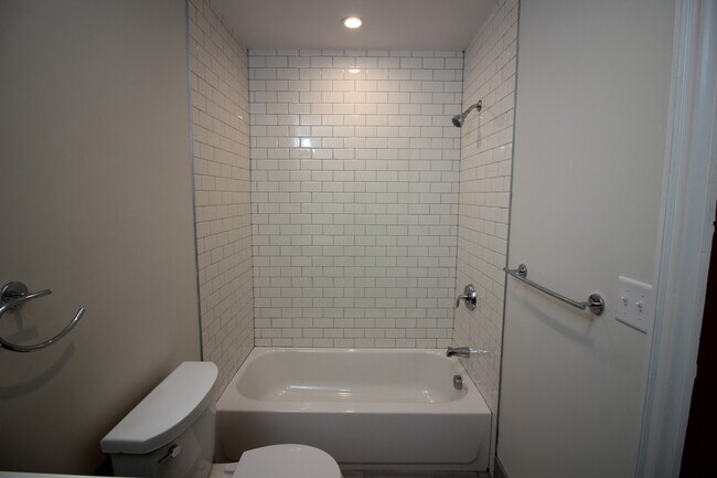 Photo - 65 Beech Glen St Unit #2