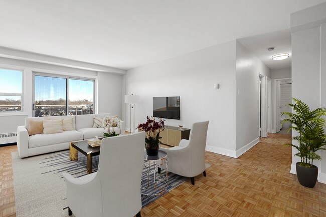 Photo - Brock Towers