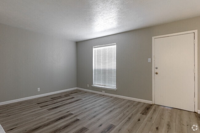3BR, 3BA - Living Room