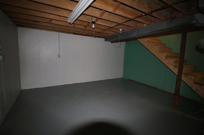 Photo - 133 Youngridge Dr