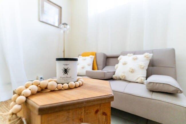 Dumont Apartments