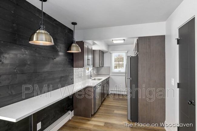 Photo - 8440 Woodhaven Dr SW Unidad 5