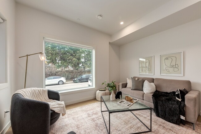 Photo - Move-In Special! Modern 1-Bedroom Suite in Highland Park | Pet Friendly Unit 308