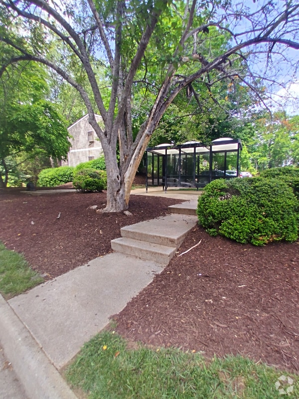 Building Photo - 600 Reusens Rd Rental