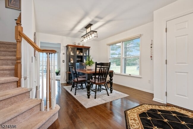 Photo - 18 Pond Ridge Dr