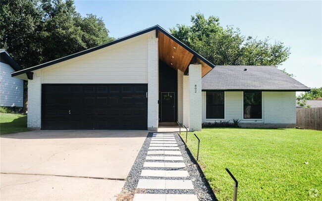 Building Photo - 802 Cedar Glen Rental