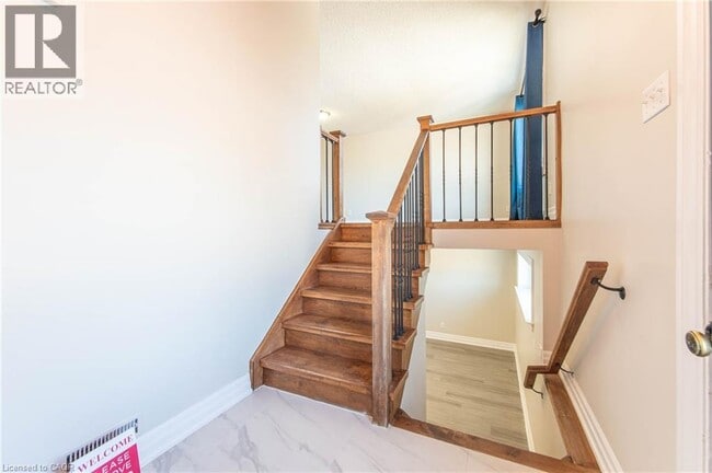 Photo - 153 Sugar Maple St