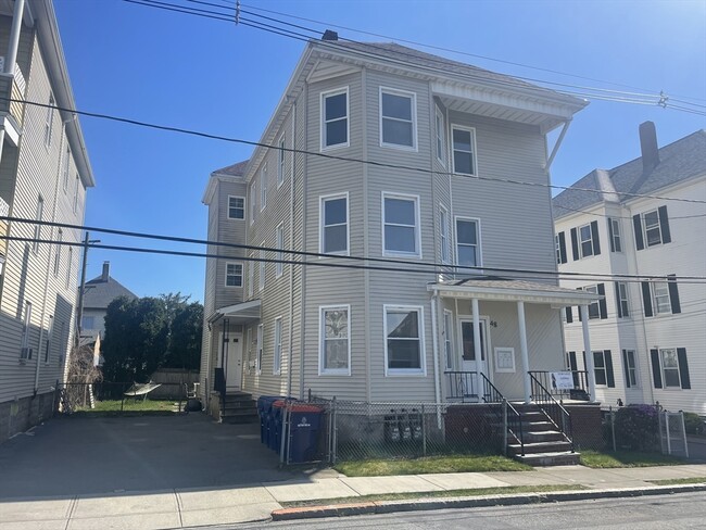 Building Photo - 48 Woodlawn St Unit 1 Rental