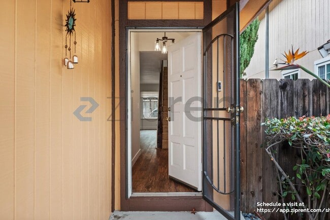 Photo - 129 John Kirk Ct