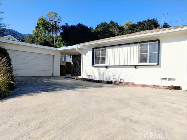 Photo - 374 Grand