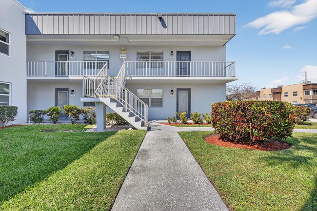 Photo - 48 Burgundy Ave Unit A