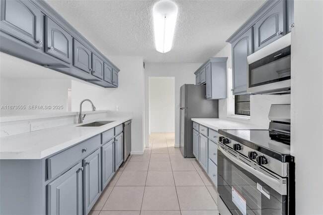 Photo - 3100 N Pine Island Rd Unit 304