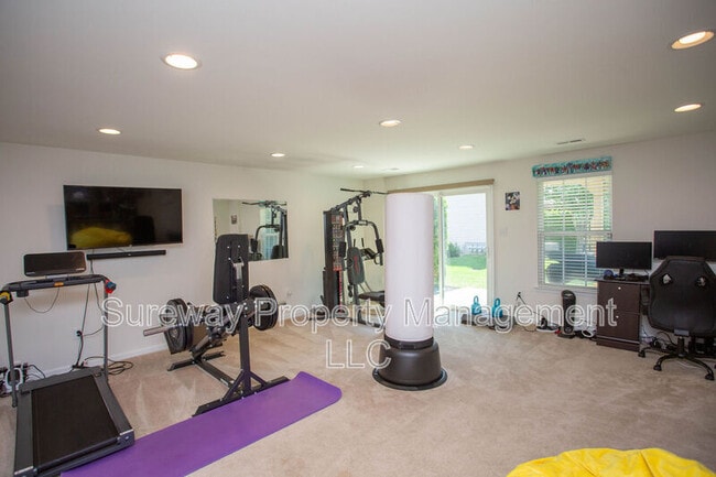 Photo - 172 Fela Dr