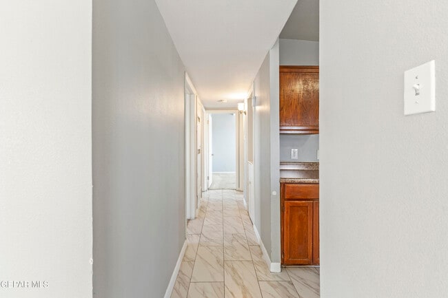 Photo - 1015 N Clark Dr