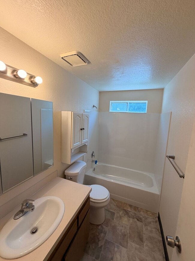3622 W Rose Hl St Unit 3622 W. Rosehill #202