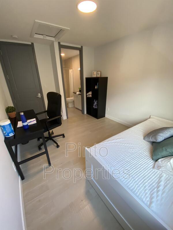 Photo - 10749-10786 86 Ave NW