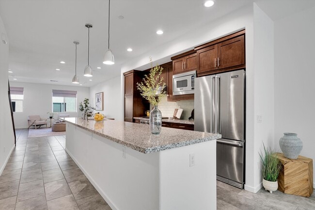 Photo - 1512 W Artesia Sq