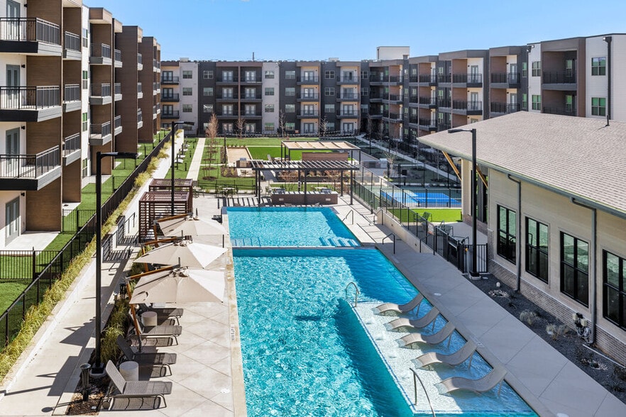 The Amber apartments — community photo