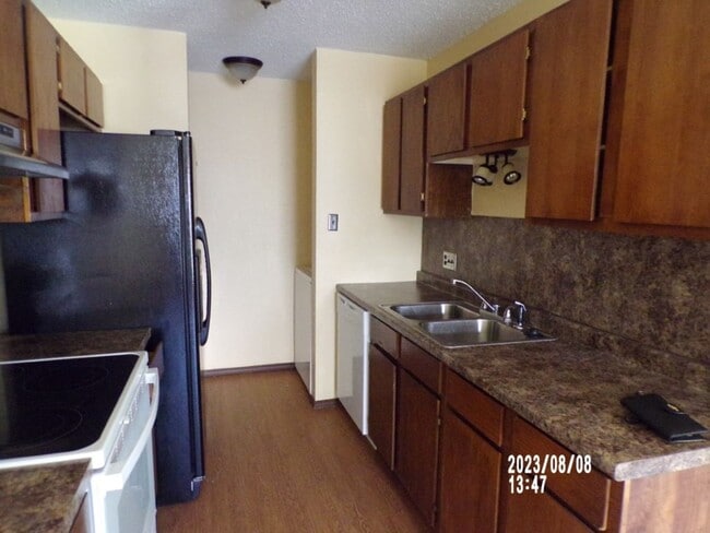 Photo - 6109 NW Elm Ave