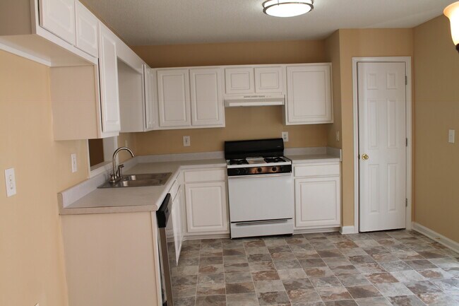 Photo - PRICE REDUCED!! LEASE PURCHASE! BAD CREDIT OK!!! (VIDEO TOUR)