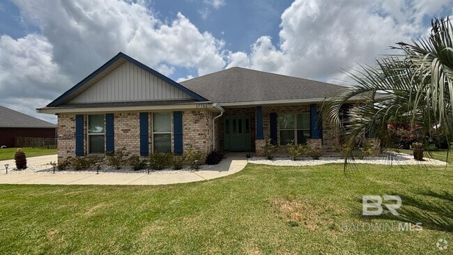 Building Photo - 17752 View Loop Rental