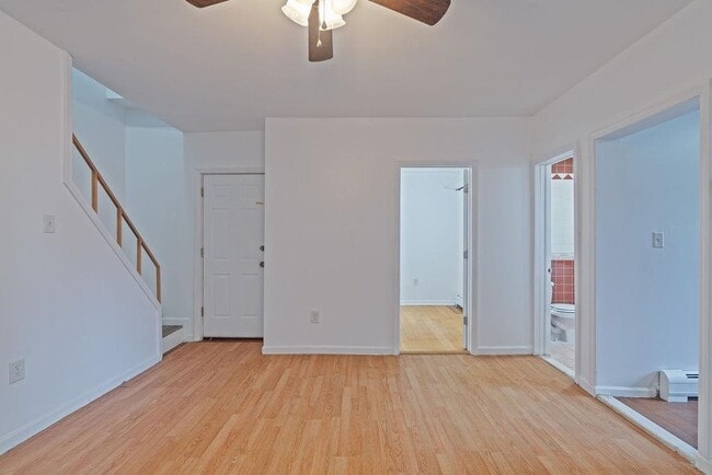 Photo - 337 Summit Ave Unidad 2