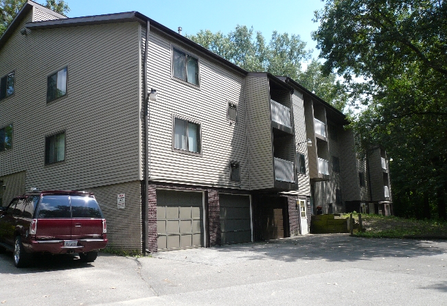 Rustic Ridge Apartments - Rustic Ridge Apartments