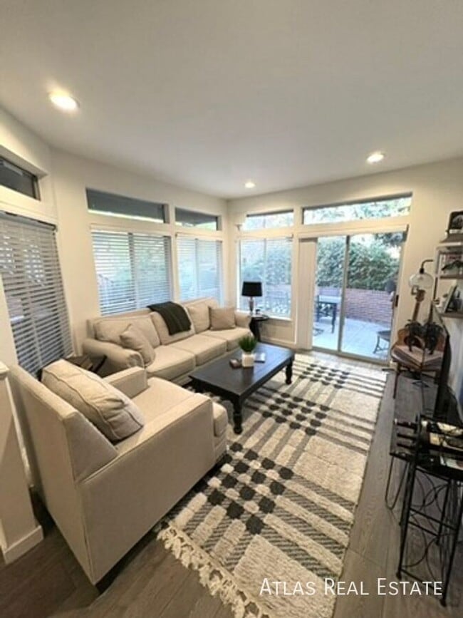 Photo - 6001 S Yosemite St