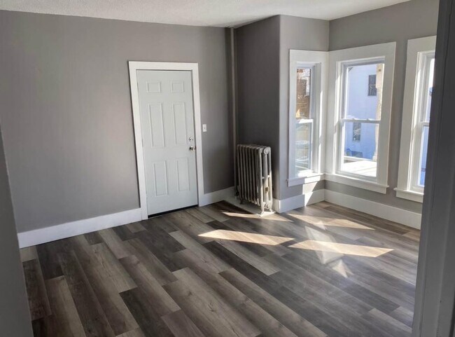 Photo - 48 Laurel St Unit 3