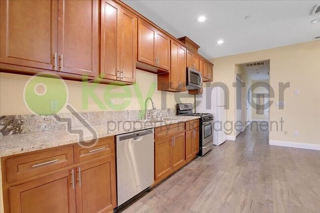 Photo - 4015 May St