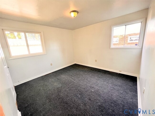 Photo - 2146 Colston St