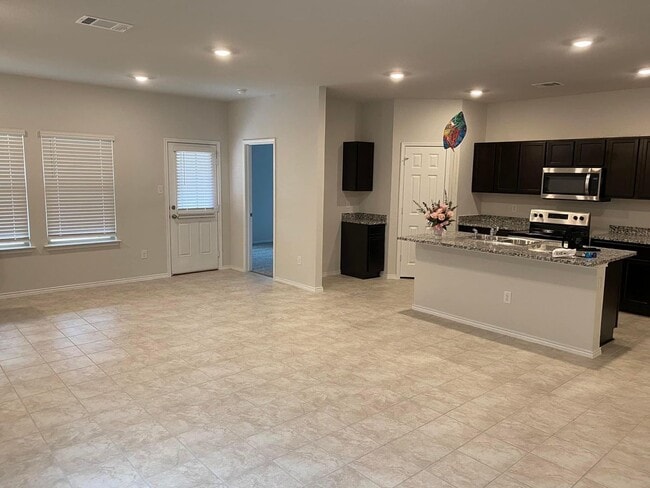 Photo - Beautiful 3 Bedroom home in Yowell Ranch